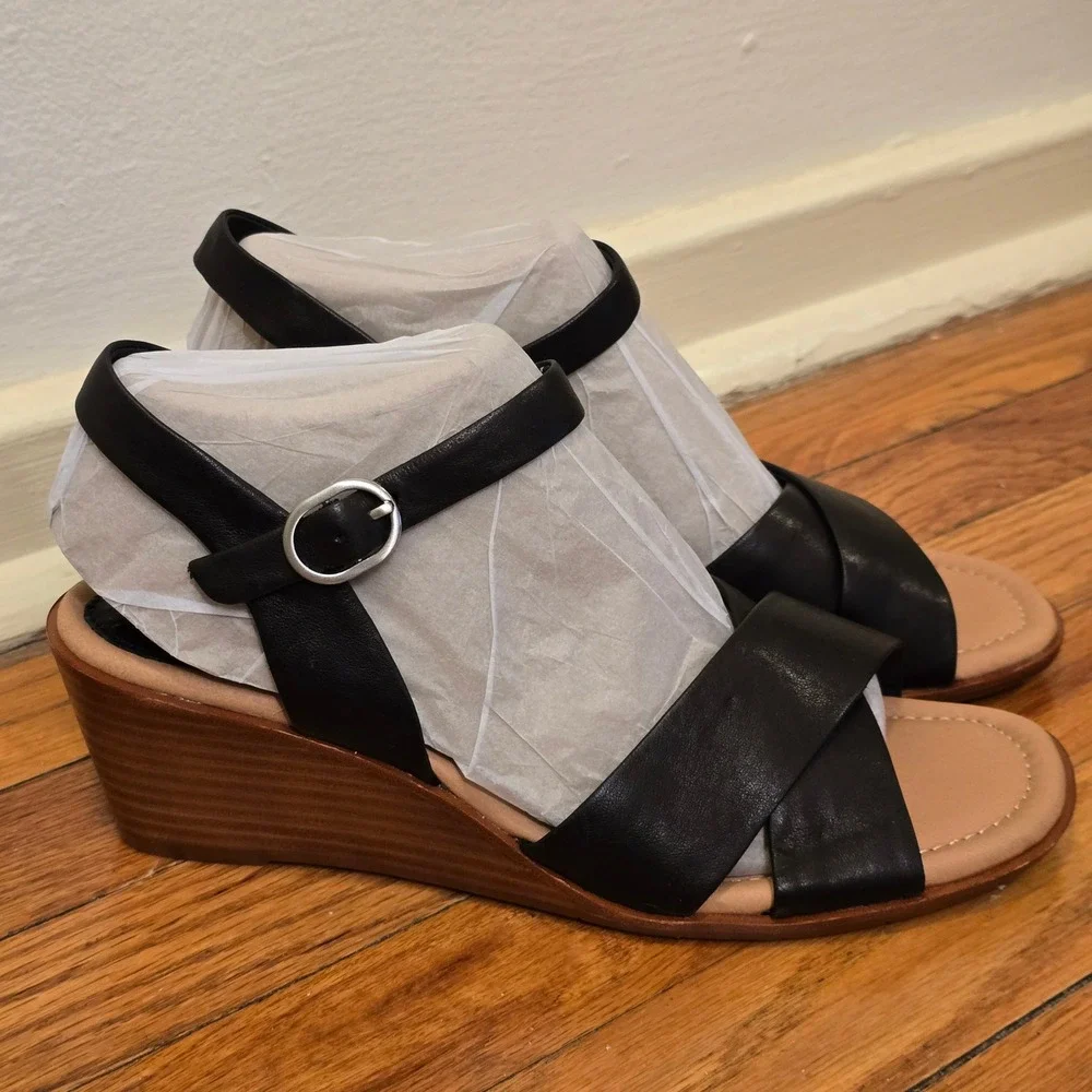 Sofft Wedge Heel Gabella Sandal Leather Womens 9.5 Black
